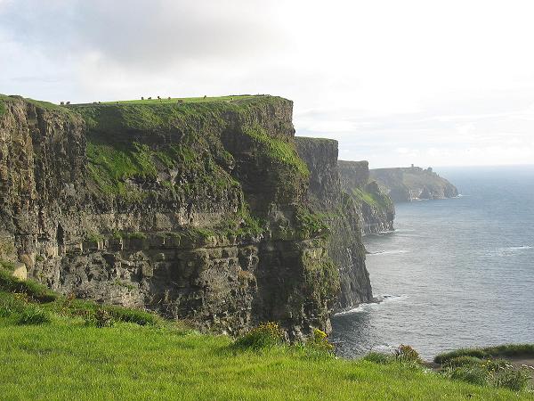 Los Paisajes de la verde Irlanda son de una belleza impresionante (Foto: Los acantilados de Moher) IRELAND CRUISES